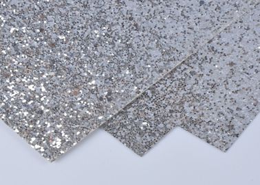 Çin Festival Dekorasyon için 300gsm Davetiye Gümüş Glitter Kağıt Kart Stoğu Tedarikçi